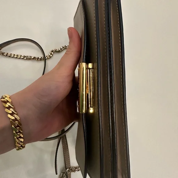 Burberry Madison Leather Beige Crossbody Bag with Gold Accents Authentic - Picture 10 of 12